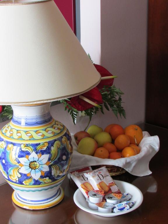 Emmaus Hotel Zafferana Etnea Pokoj fotografie